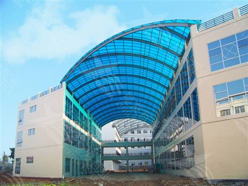 PVC防腐瓦隔熱塑料瓦 隔音降噪PVC采瓦 工程鋼結構停車場用pvc復合波浪采光瓦 濟寧PVC瓦廠生產制造